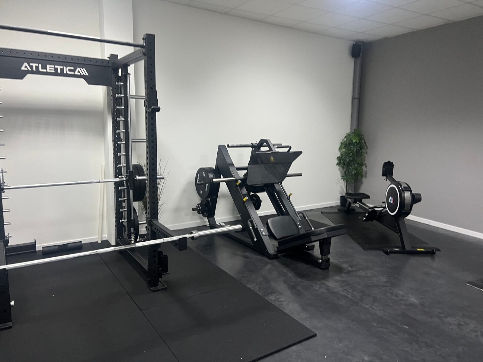 Samen krachttraining doen met gewichten
