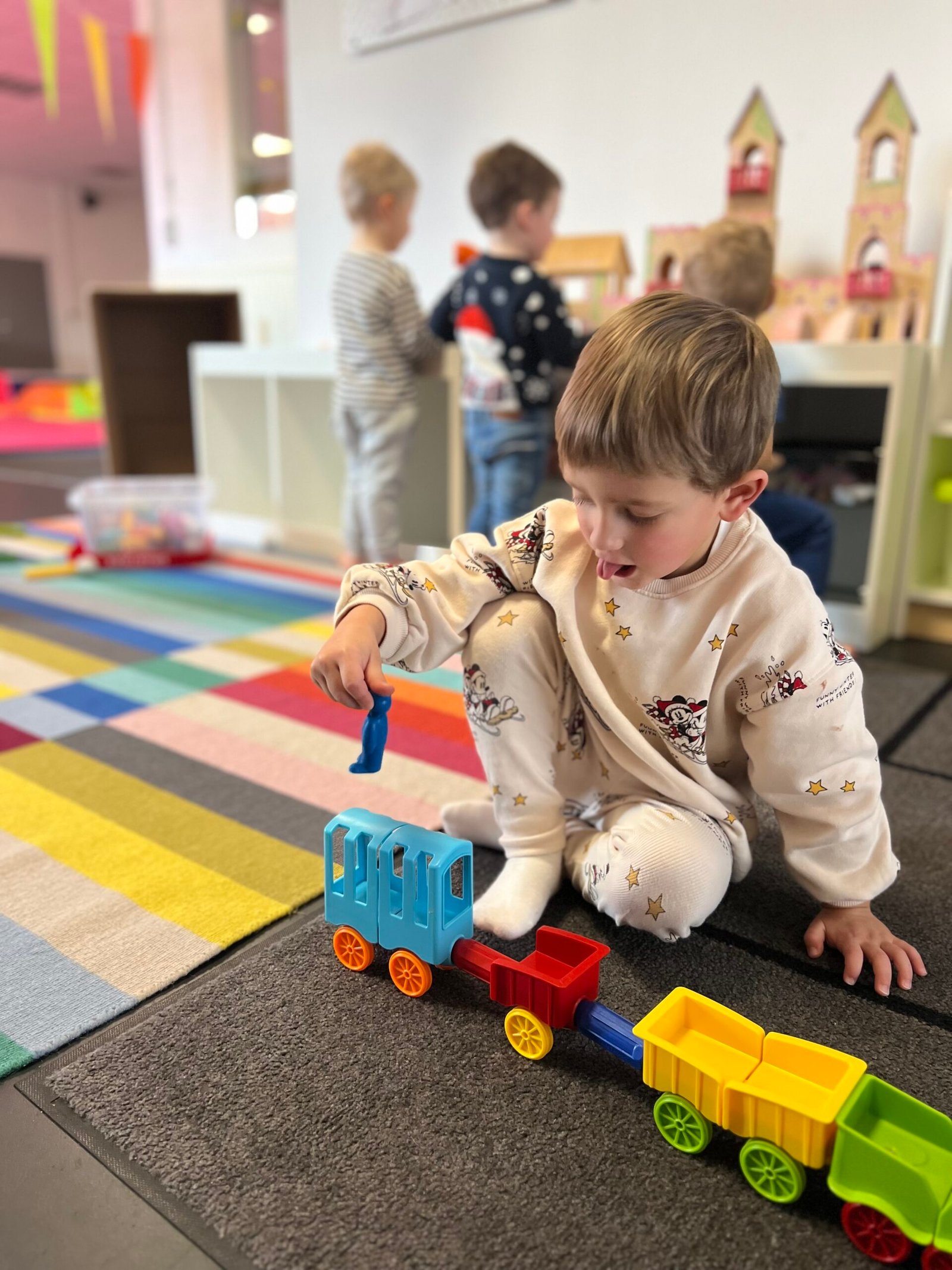 Het klimhuis en beweegparcours in de vernieuwde kinderzaal